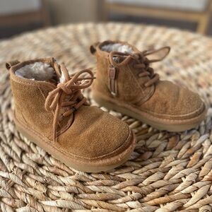 UGG Neumel II Chestnut Boot